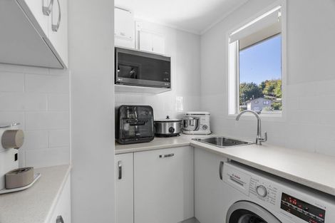 Photo of property in 42 Resolution Road, Welcome Bay, Tauranga, 3112