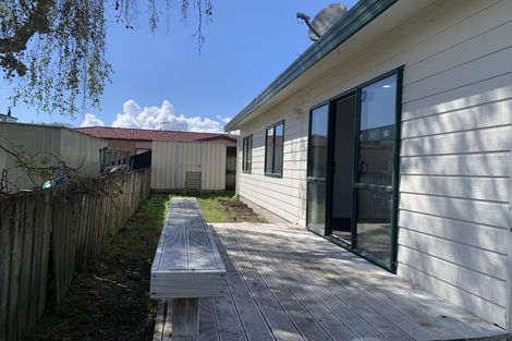 Photo of property in 16 Te Kanawa Crescent, Henderson, Auckland, 0610