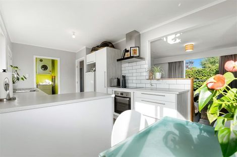 Photo of property in 25 Kahu Street, Utuhina, Rotorua, 3015