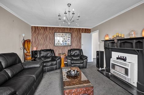 Photo of property in 74 Riemenschneider Street, Manaia, 4612