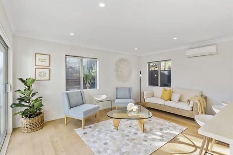 Photo of property in 139b Bucklands Beach Road, Bucklands Beach, Auckland, 2012