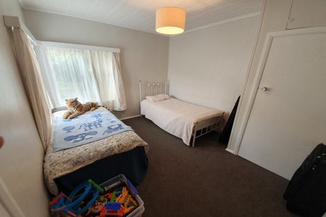 Photo of property in 12 Lytton Street, Wadestown, Wellington, 6012