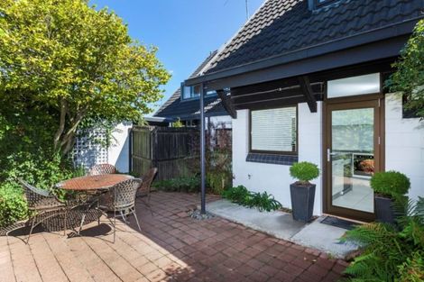 Photo of property in 94b Aikmans Road, Merivale, Christchurch, 8014