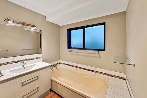 Photo of property in 29 Sweetman Avenue, Paraparaumu Beach, Paraparaumu, 5032