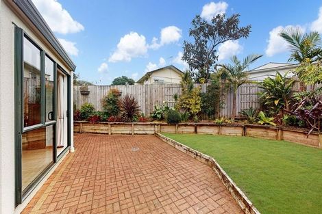 Photo of property in 2/148 Pigeon Mountain Road, Half Moon Bay, Auckland, 2012