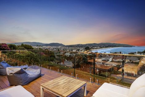 Photo of property in 54 Cliffs Road, Saint Clair, Dunedin, 9012