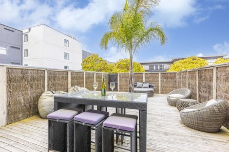 Photo of property in The Terraces, 3/9 Humber Street, Pandora, Napier, 4110