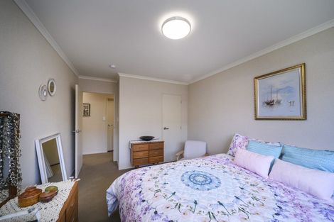 Photo of property in 76 Geneva Terrace, Kelvin Grove, Palmerston North, 4414