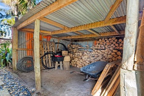 Photo of property in 242 Baylys Coast Road, Dargaville, 0377