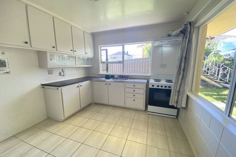 Photo of property in 2/1 Preston Avenue, Mount Albert, Auckland, 1025