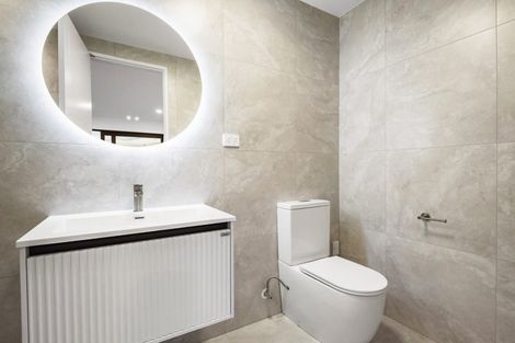 Photo of property in 21b Acacia Road, Torbay, Auckland, 0632