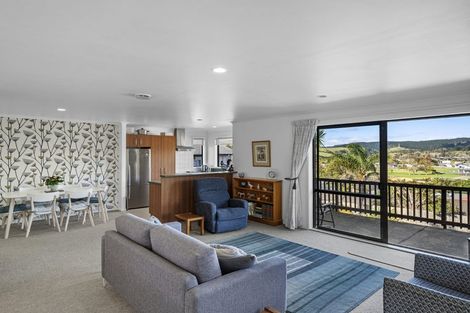 Photo of property in 26 Te Kauri Place, Helensville, 0800