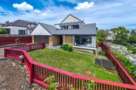 Photo of property in 5/7 Eske Place, Highland Park, Auckland, 2010