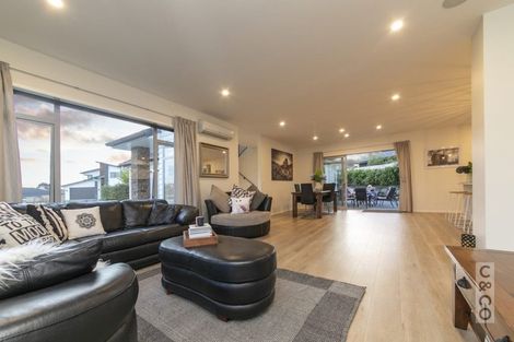 Photo of property in 1 Tauwaka Crescent, Riverhead, 0820