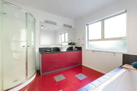 Photo of property in 8 Crowden Place, Harrowfield, Hamilton, 3210