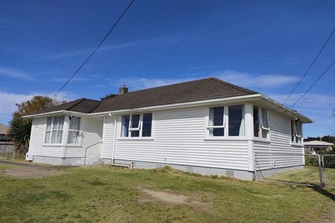 Photo of property in 23 Churchill Crescent, Tawhero, Whanganui, 4501