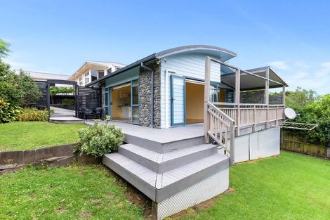 Photo of property in 117 Bradbury Road, Botany Downs, Auckland, 2010