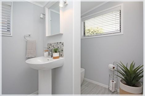 Photo of property in 9 Rosvall Place, Foxton Beach, Foxton, 4815