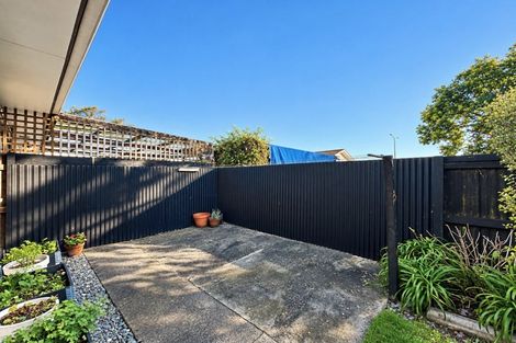 Photo of property in 2/15 Gloaming Place, Conifer Grove, Takanini, 2112