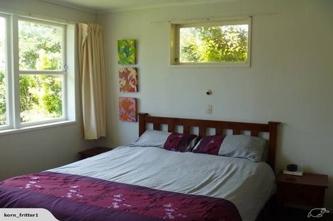Photo of property in 18 Motuoapa Place, Kelvin Grove, Palmerston North, 4414