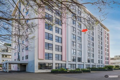 Photo of property in Hobson Court Flats, 58/70 Hobson Street, Thorndon, Wellington, 6011