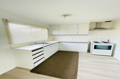 Photo of property in 22 Vanbrugh Place, Bucklands Beach, Auckland, 2014