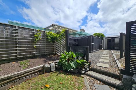 Photo of property in 81 Renown Road, Raumati South, Paraparaumu, 5032
