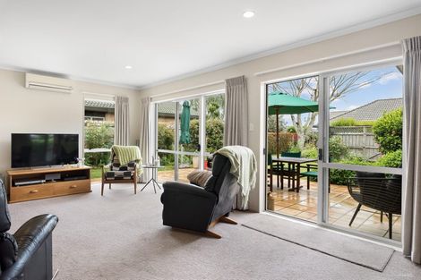 Photo of property in 37 Princeton Parade, Albany, Auckland, 0632