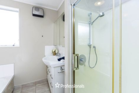 Photo of property in 55 Norana Road, Timberlea, Upper Hutt, 5018