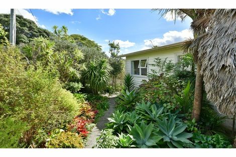 Photo of property in 8 Ocean View Road, Hatfields Beach, Orewa, 0931