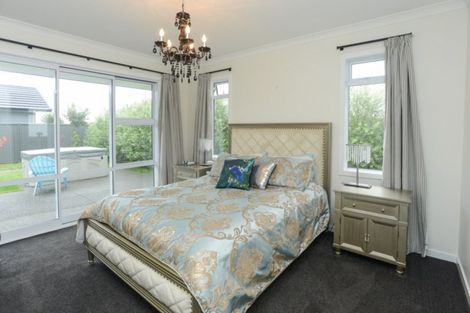 Photo of property in 24 Rakaia Way, Poraiti, Napier, 4112