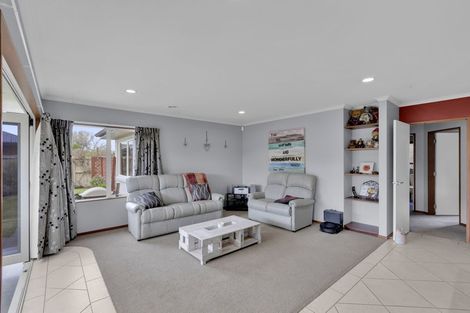 Photo of property in 33 Grace Avenue, Rototuna North, Hamilton, 3210