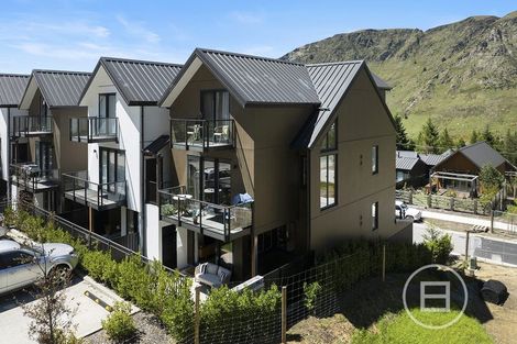 Photo of property in 1/30 Bullendale Drive, Arthurs Point, Queenstown, 9371