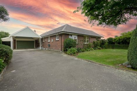 Photo of property in 57 Crofton Road, Harewood, Christchurch, 8051