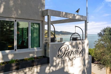 Photo of property in 5 Rangiuru Road, Mahina Bay, Lower Hutt, 5013