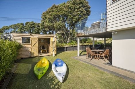 Photo of property in 28 Rothesay Bay Road, Rothesay Bay, Auckland, 0630