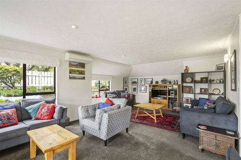 Photo of property in 3 Emery Grove, Bayview, Auckland, 0629