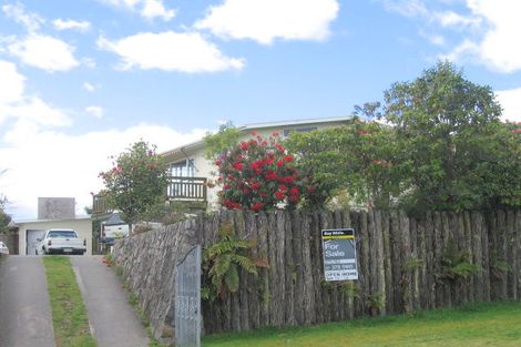 Photo of property in 4 Weka Road, Waipahihi, Taupo, 3330