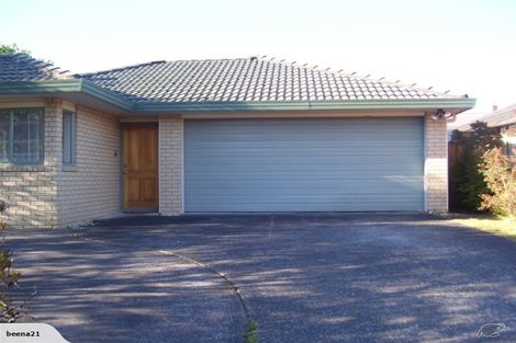 Photo of property in 2 Wheaton Place, Glen Eden, Auckland, 0602