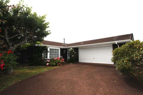 Photo of property in 153 Carnoustie Drive, Wattle Downs, Auckland, 2103