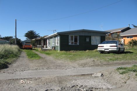 Photo of property in 5 Hunia Terrace, Himatangi Beach, Foxton, 4891