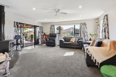 Photo of property in 77 King Street, Rangiora, 7400