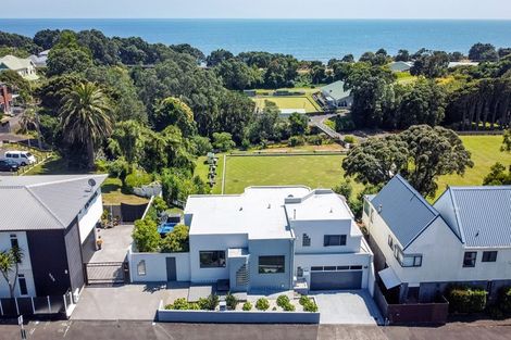 Photo of property in 401 Devon Street East, Strandon, New Plymouth, 4312
