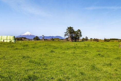 Photo of property in 274 Richmond Road, Lepperton, New Plymouth, 4373