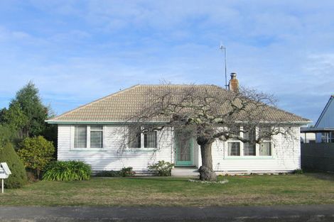 Photo of property in 1211 Cunningham Crescent, Mayfair, Hastings, 4122