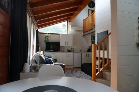 Photo of property in 5a Pohutukawa Avenue, Shelly Park, Auckland, 2014