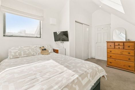 Photo of property in 16j Hobson Street, Thorndon, Wellington, 6011