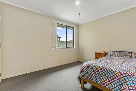 Photo of property in 39 Misty Valley Drive, Henderson, Auckland, 0612