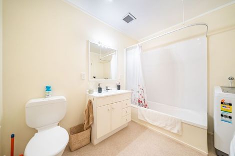 Photo of property in 13/8 Girton Terrace, Mount Cook, Wellington, 6021