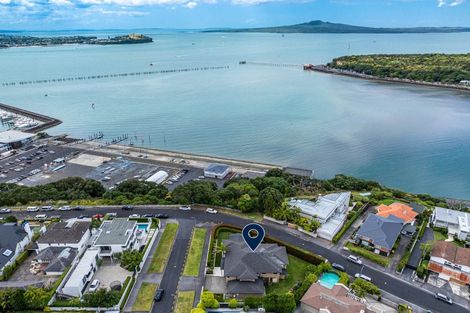 Photo of property in 36 Paritai Drive, Orakei, Auckland, 1071